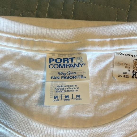 Teachers last day of school tee! #TEACHERS - Picture 2 of 3